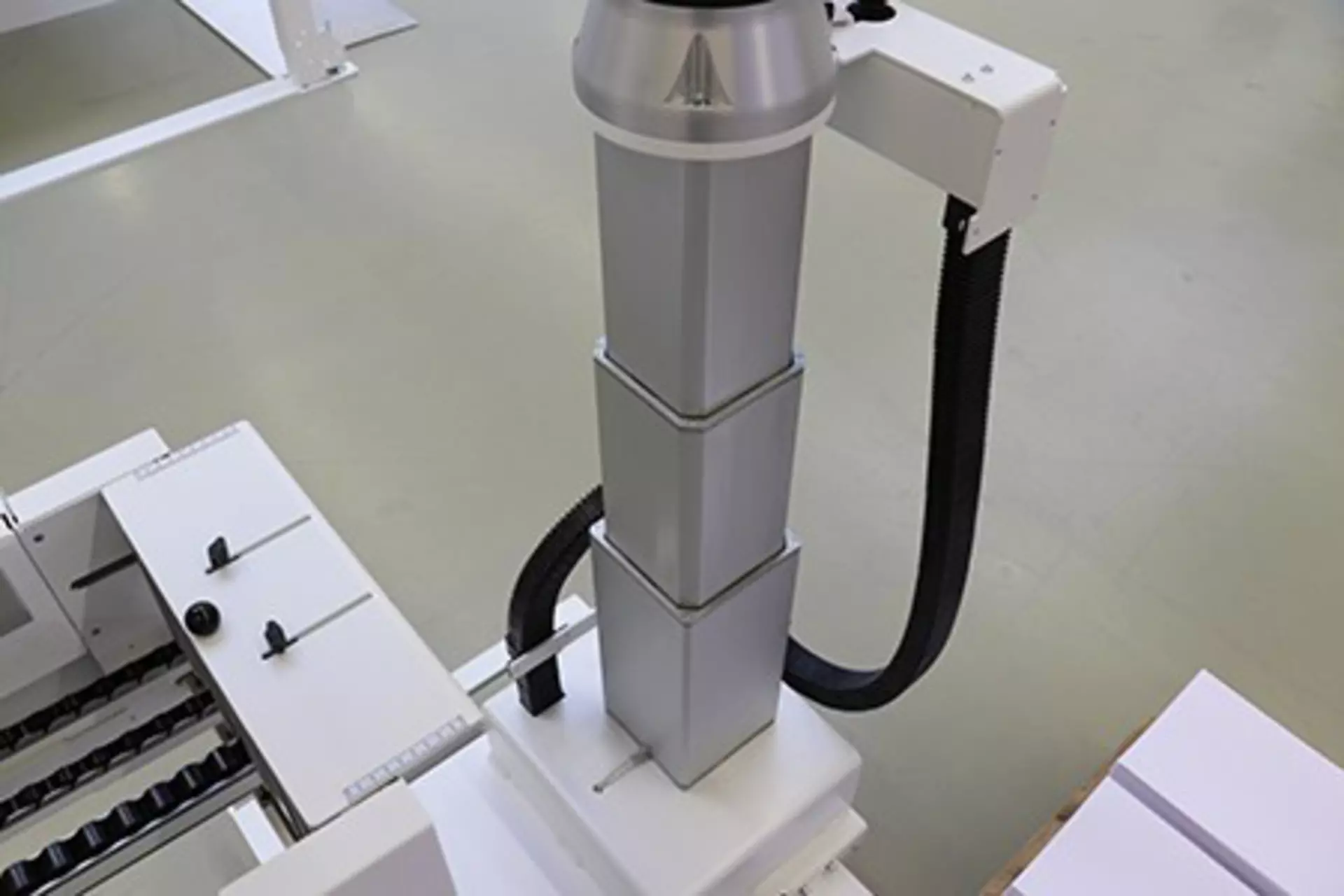 LINAK® lifting column LC3 built-in MBO CoBo stack