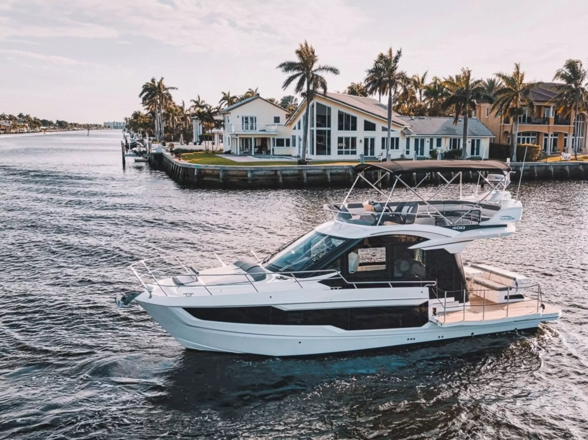 Galeon yacht