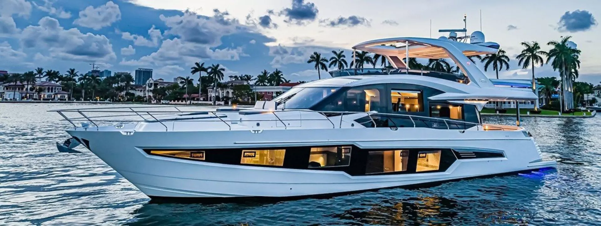  Galeon yacht