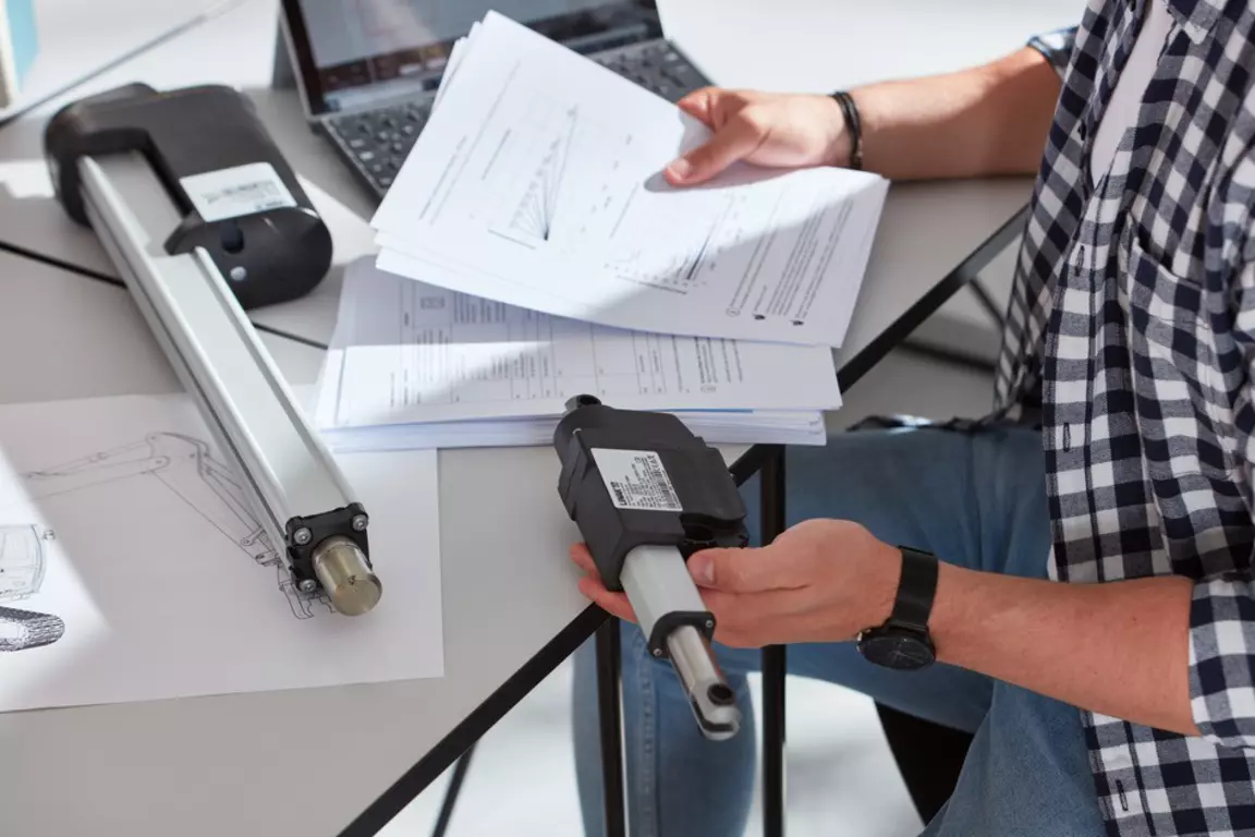 Engineer analyses different actuators for his project
