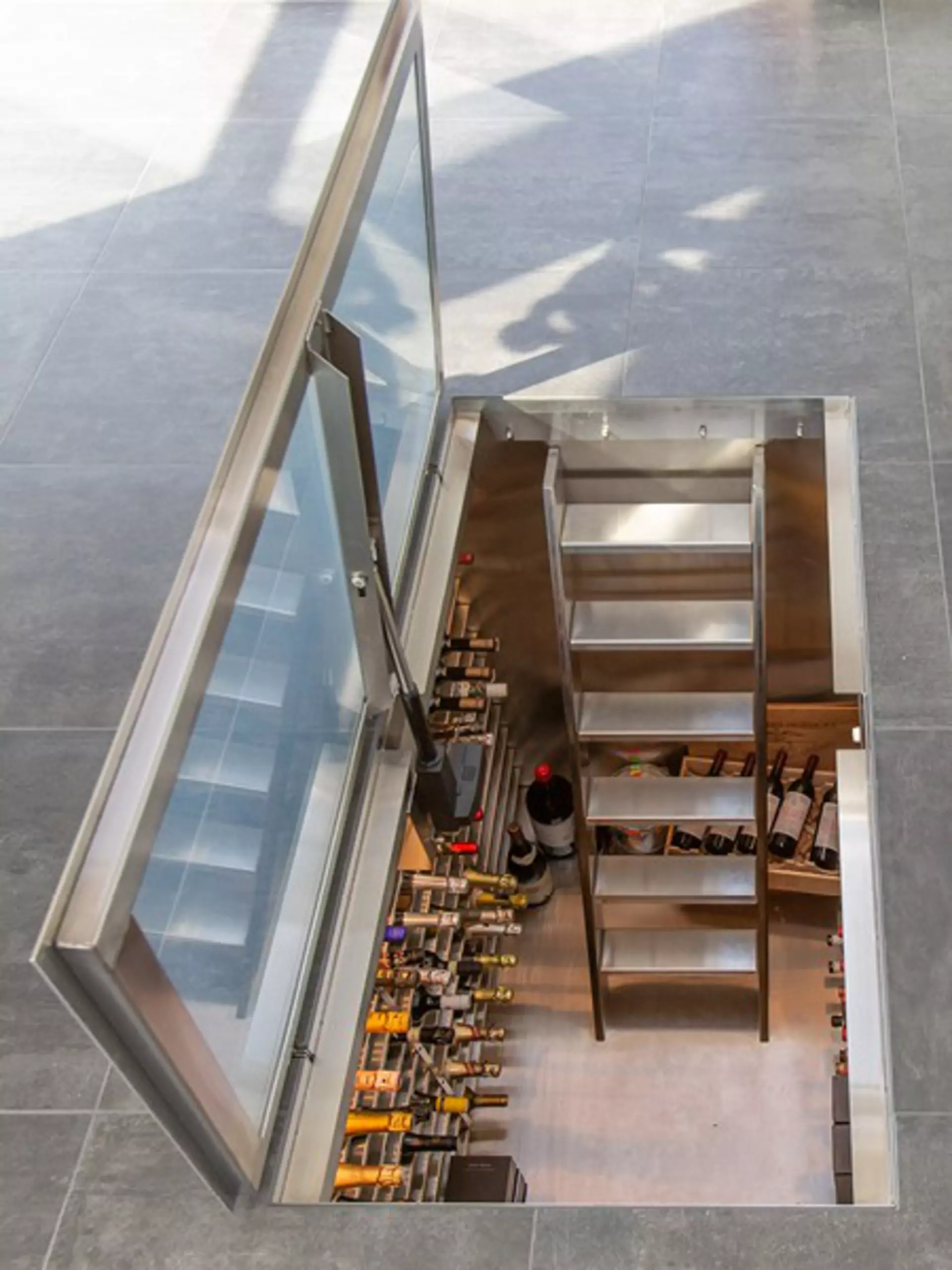 Vinorage wine cellar with stairs