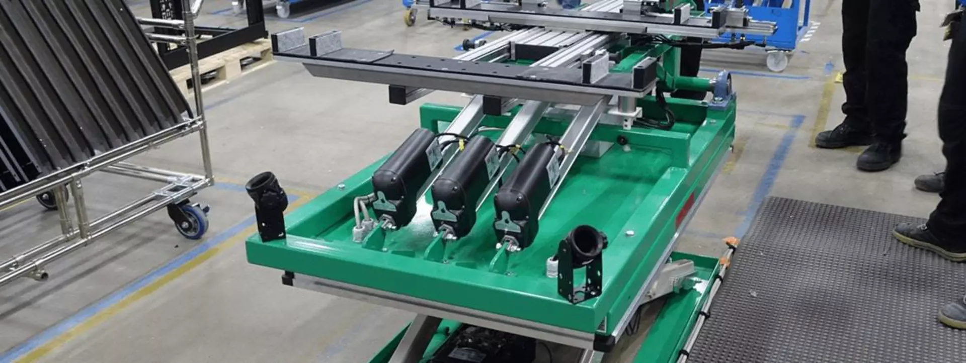 Three LA36 actuators used to adjust and tilt the assembly table