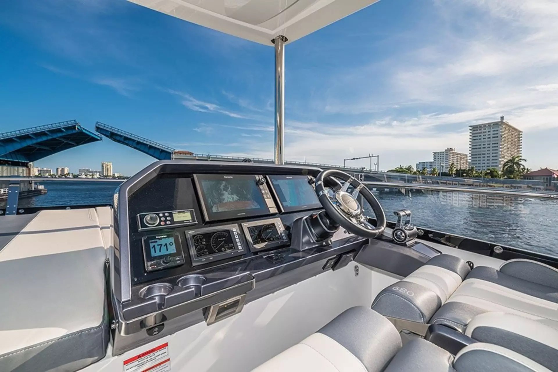 Galeon yacht