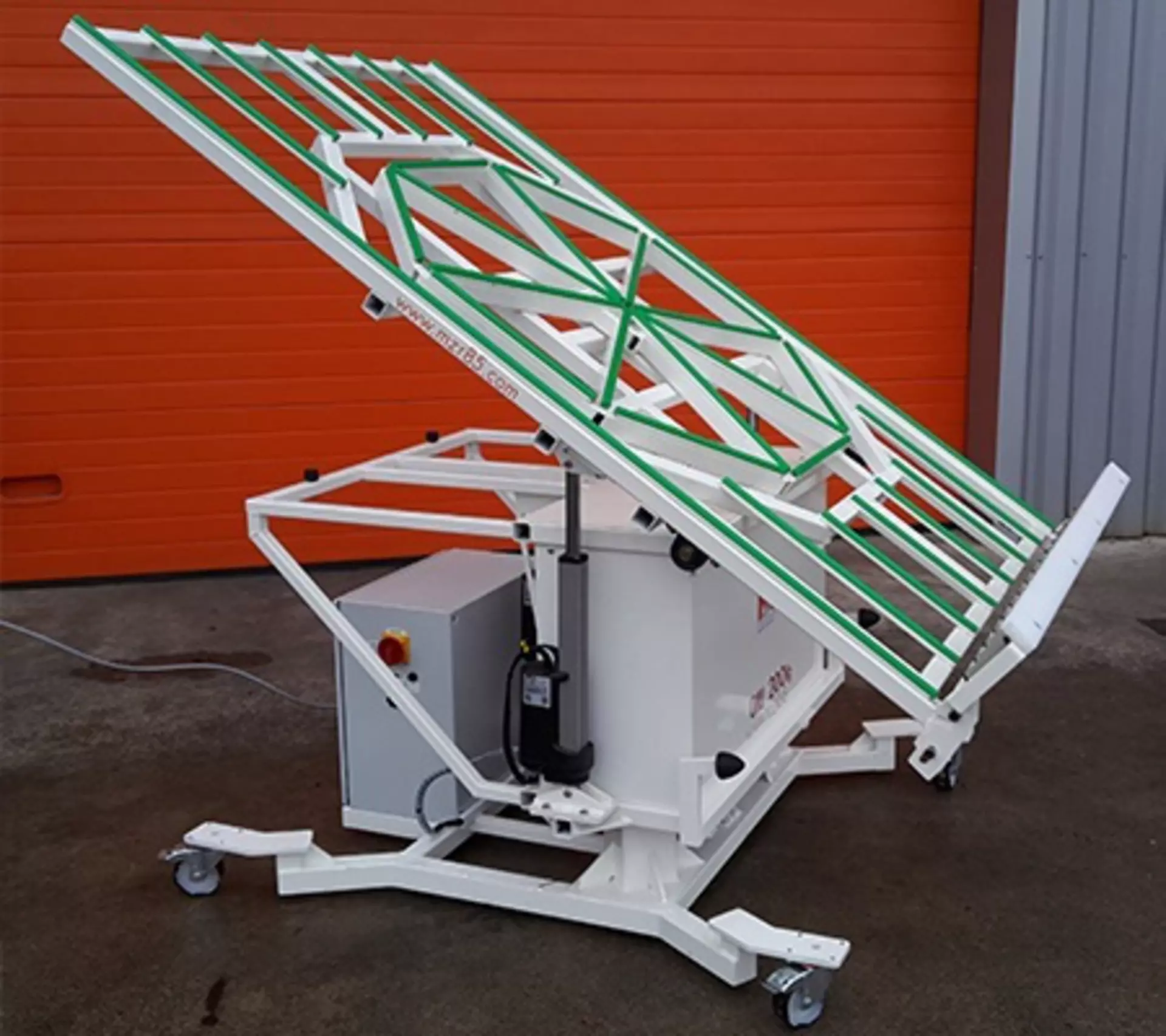 Optimal handling in industrial production with electric movement